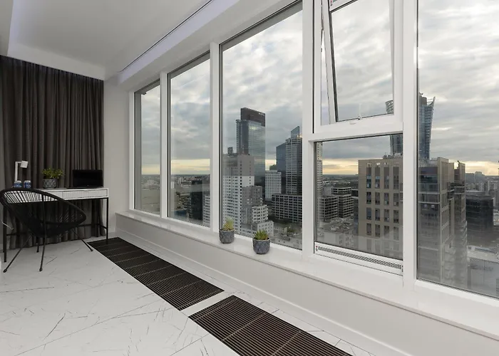 Luxurious Unique Tower Apartment With City Skyline By Renters Prestige