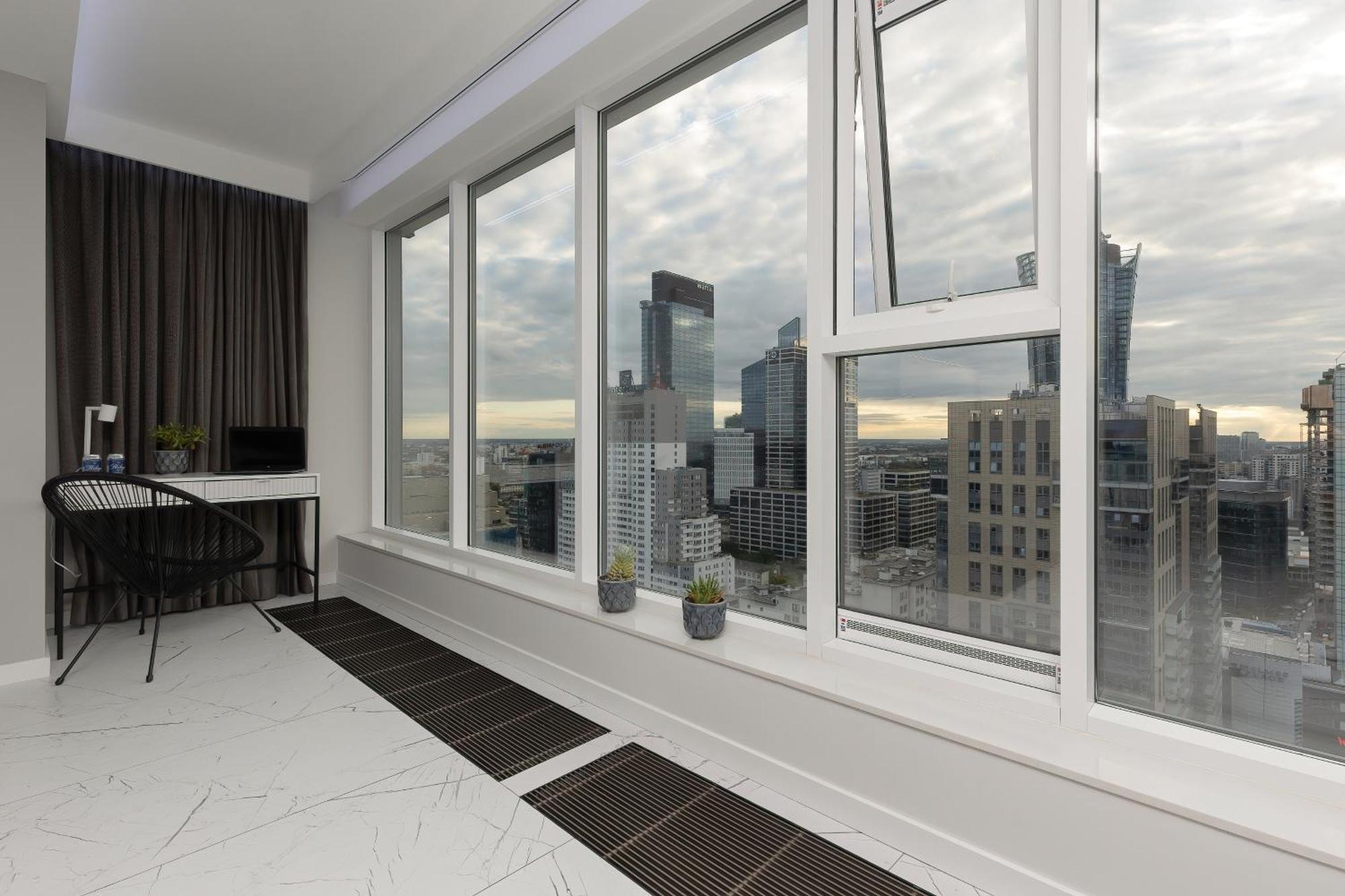 Luxurious Unique Tower With Skyline By Renters Prestige Appartamento Varsavia